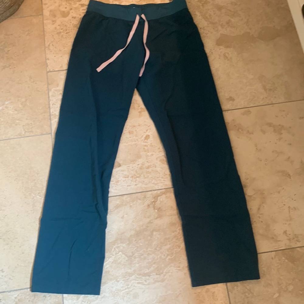 Figs size XS Livingston pants caribbean blue